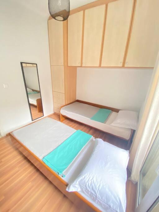 Appartamento Elias' Family Flat In Plato's Academy Atene
